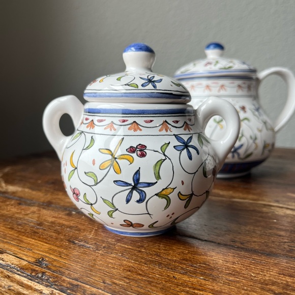 Lis Ceramica Brasil Handpainted Floral Design Tea Set - Picture 2 of 12